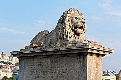 《重金属：地狱歌手》推出联动《黄昏》免费DLC